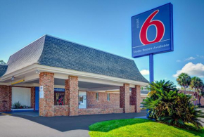  Motel 6-Tallahassee, FL - Downtown  Таллахасси